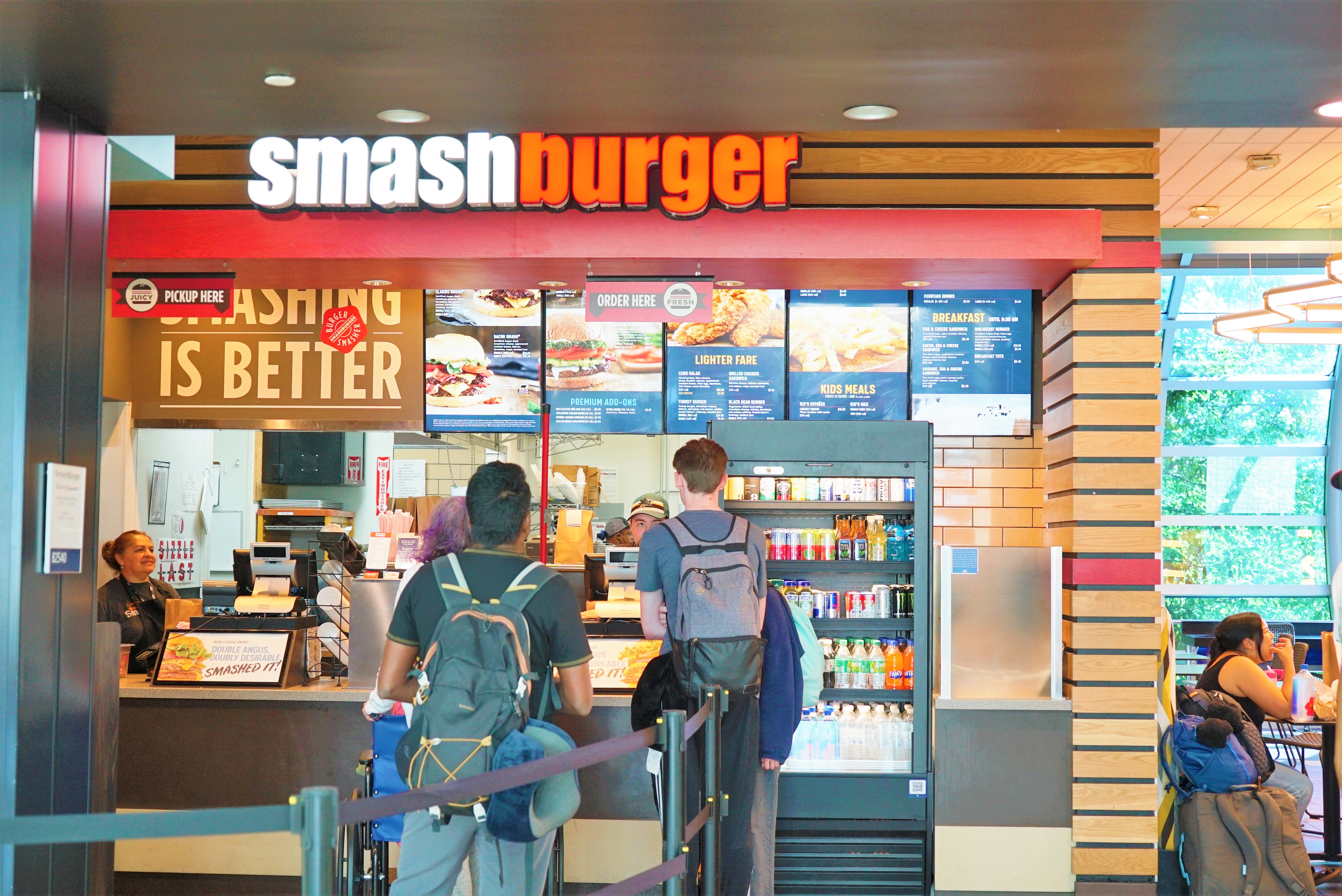 Smashburger storefront