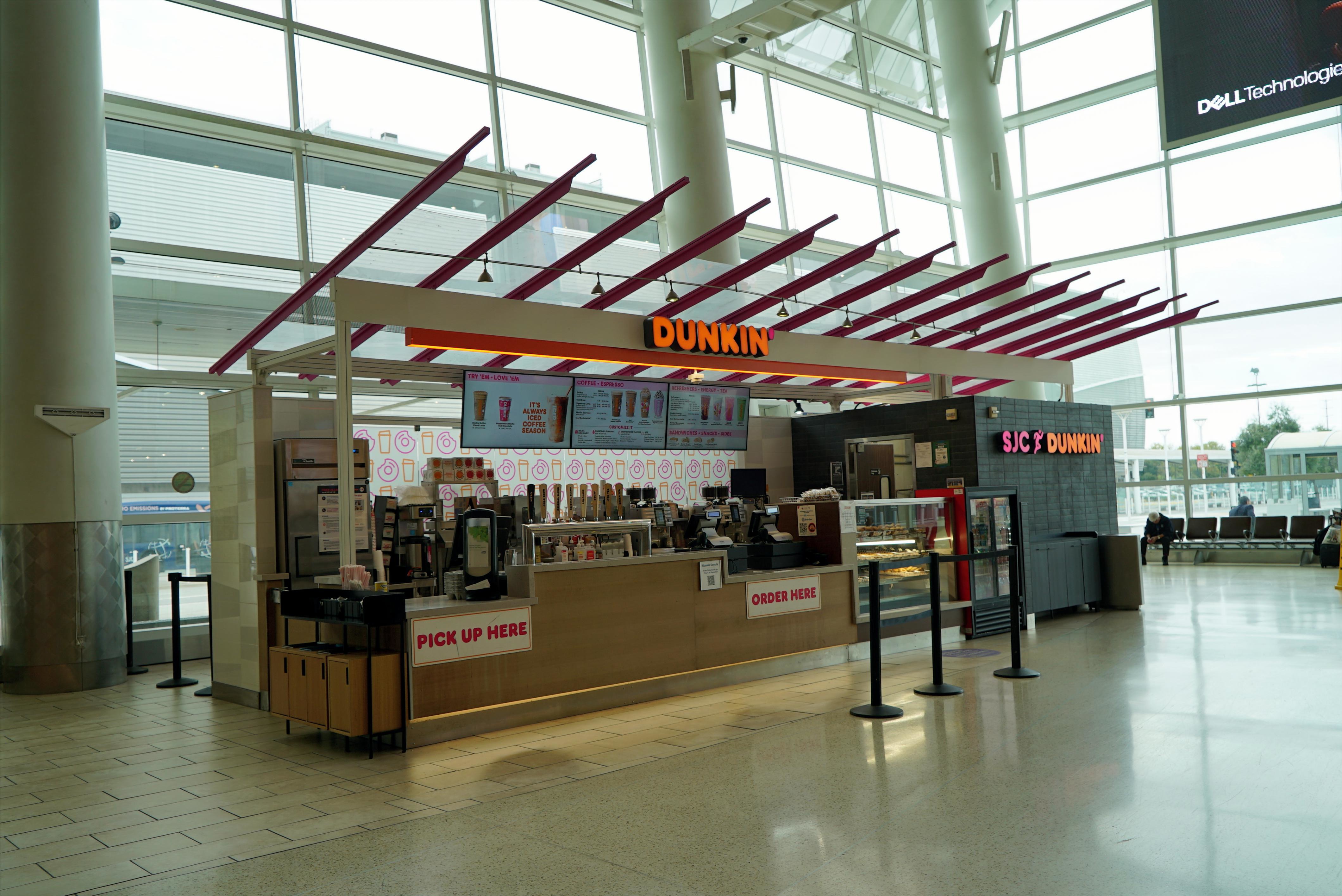 Dunkin' Donuts Terminal B Storefront