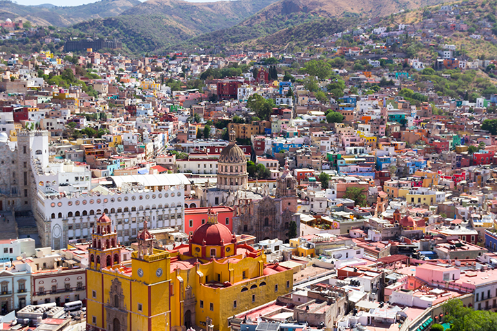 León Parroquia de Basílica Colegiata de Nuestra Señora de Guanajuato Depositphotos_170542028_xl-2015.png